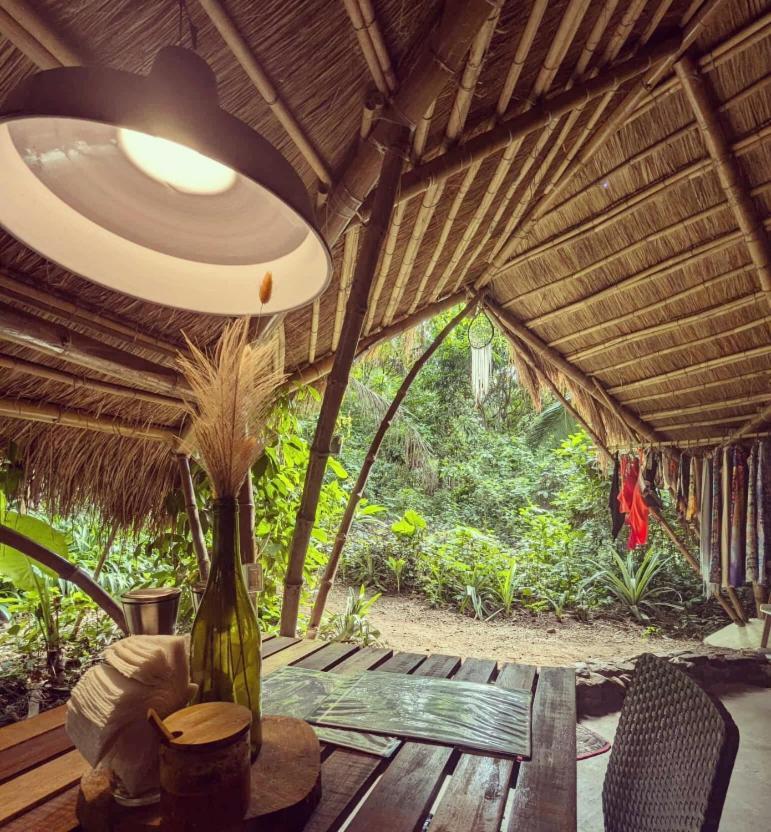 Ecocio Jungle Hostel Busuanga Eksteriør billede